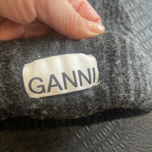 GANNI  Dark Grey Fitted Wool Rib Knit Beanie Hat